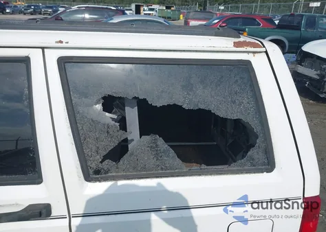 2000 Jeep Cherokee Sport из США, поврежденный, VIN 1J4FT48SXYL106040